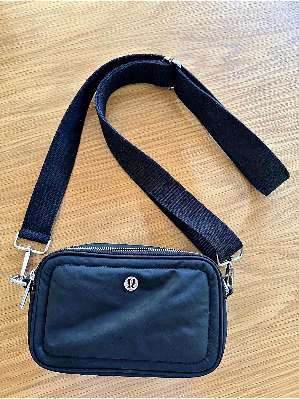 lululemon Crossbody Camera Bag 2L Black Crossbody Bag